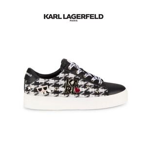 KARL LAGERFELD PARIS Cammy Charm Platform
Sneakers NWT